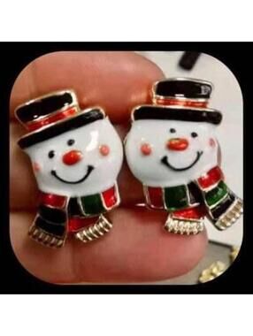 New Super Adorable Absolutely Precious Snowman Love Stud EarringsPerfect Gift